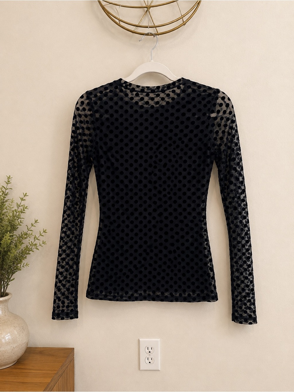 NWT BCBGMAXAZRIA Polka Dot Top in Black - Picture 4 of 6